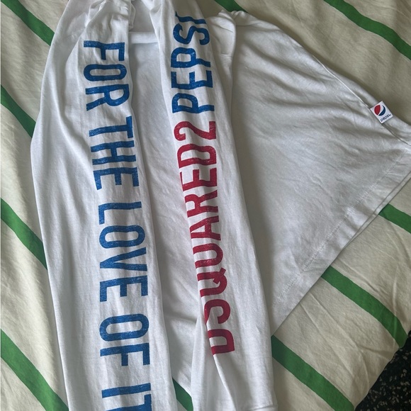 dsquared2-white-pepsi-edition-surf-fit-long-sleeve-t-shirt_dsquared2 - Picture 4 of 7